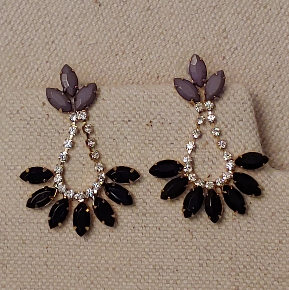 Premier Designs Jewelry - Premier Designs Retired Earrings